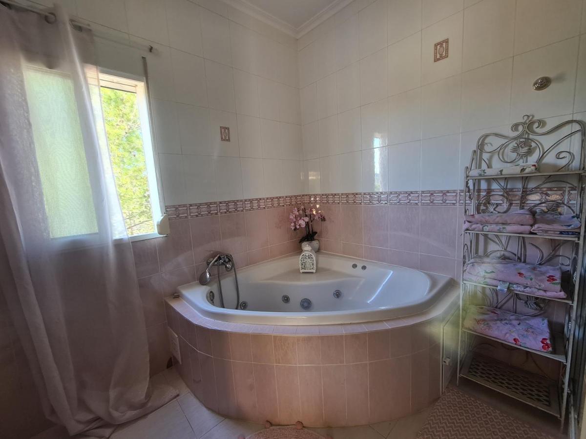 Maison d'hôtes Chateau Angelique à Valence Extérieur photo